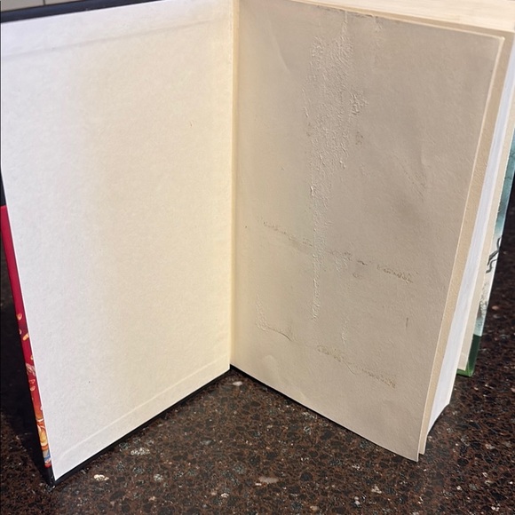 Harry Potter and the Deathly Hallows Hardcover Book - Picture 5 of 5